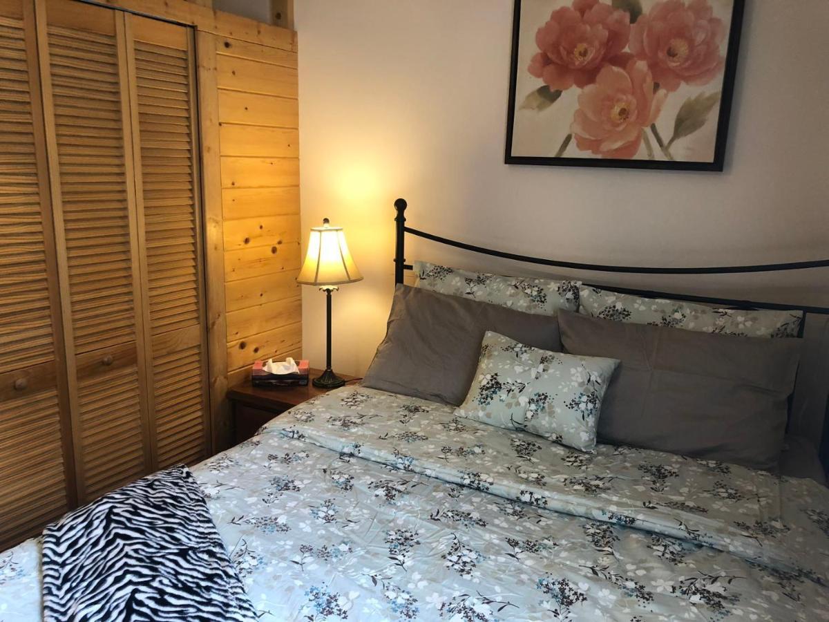 University Cabana Inn Victoria Zewnętrze zdjęcie